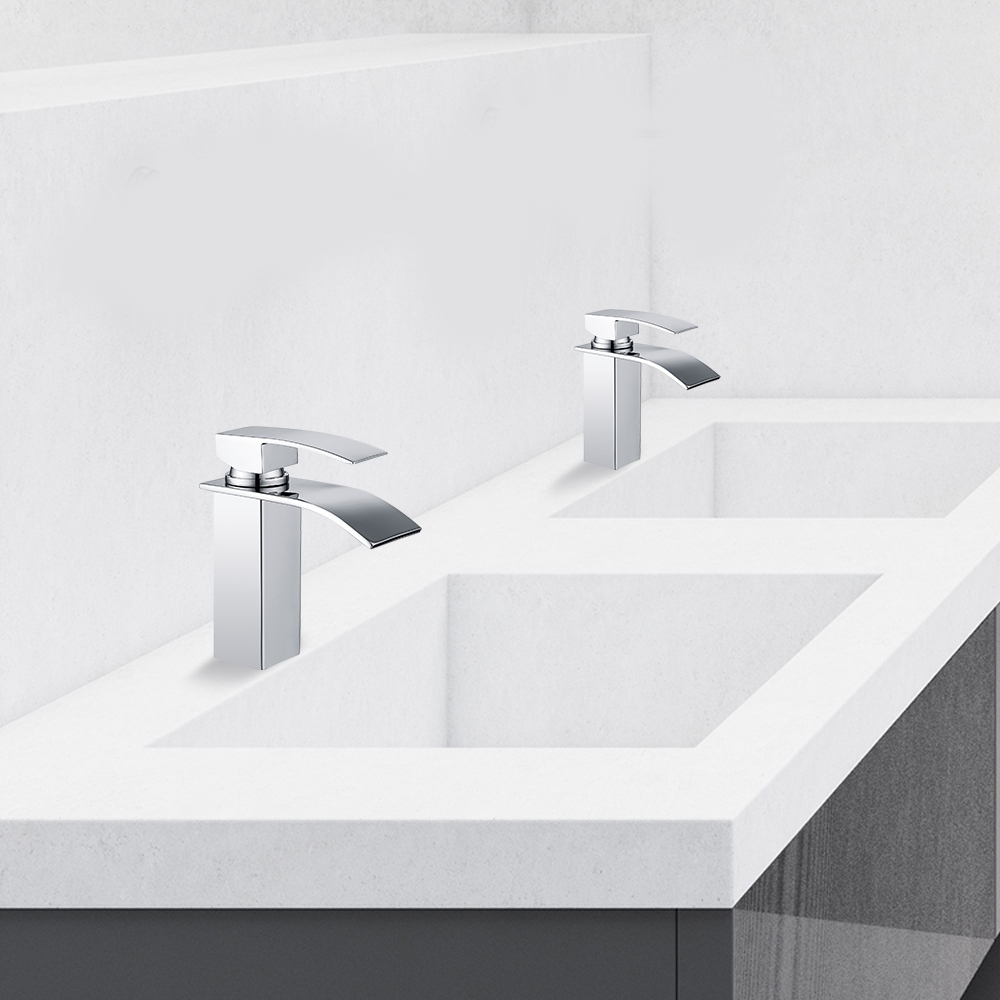 2x kúpeľňa faucet. Sadzová batéria
