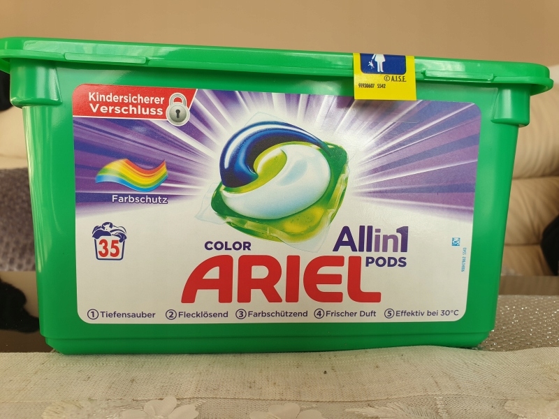 Pracie kapsuly a tablety - Ariel Caps Gel Color 35 ks