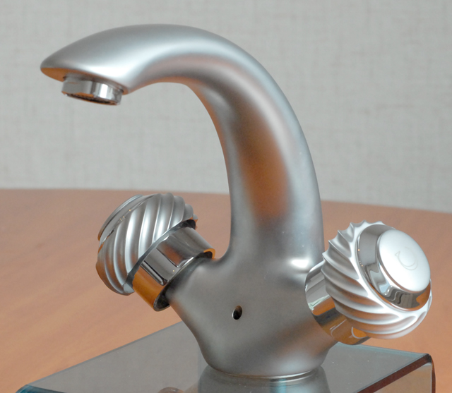 Faris Perla Chrome Mat Washbasin Faucet