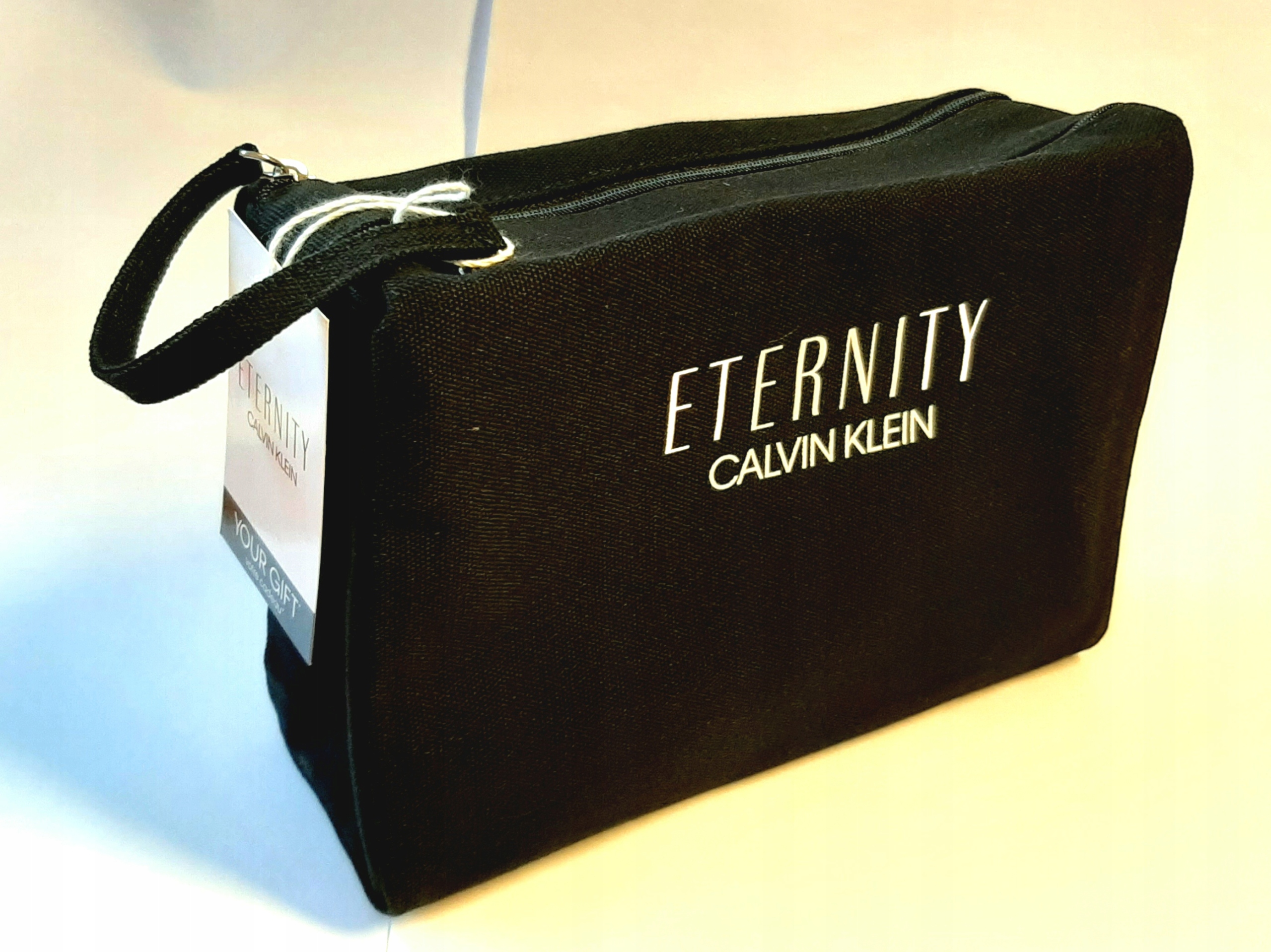 Krásny Calvin Klein 000 biela, čierna