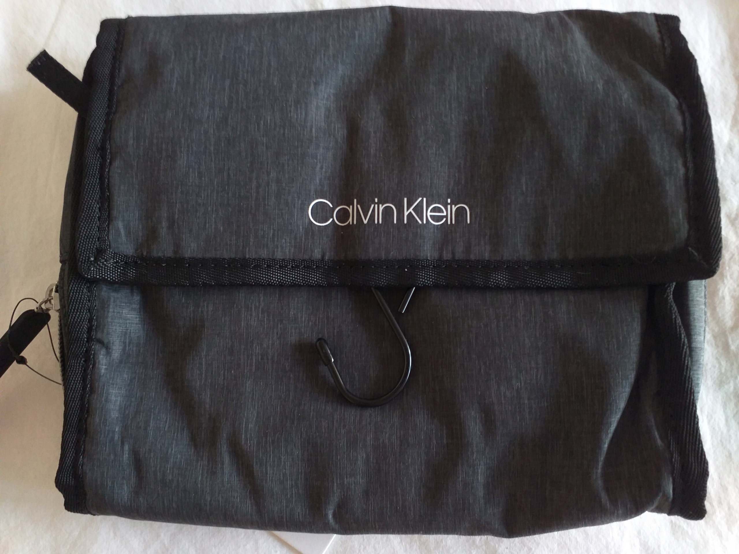 Krásny Calvin Klein 6467865 Gray