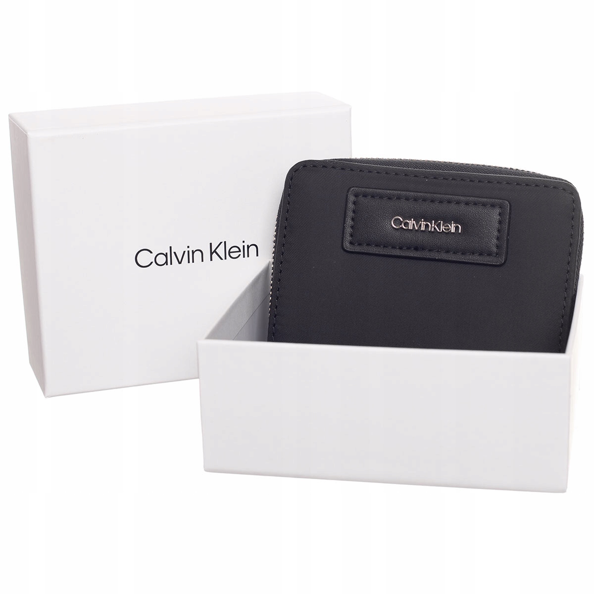 Peňaženka - Calvin Klein Balonówka Black Syntetic CK MUSÍ NYLON Z/A WELLET W/F MD - Dámsky produkt