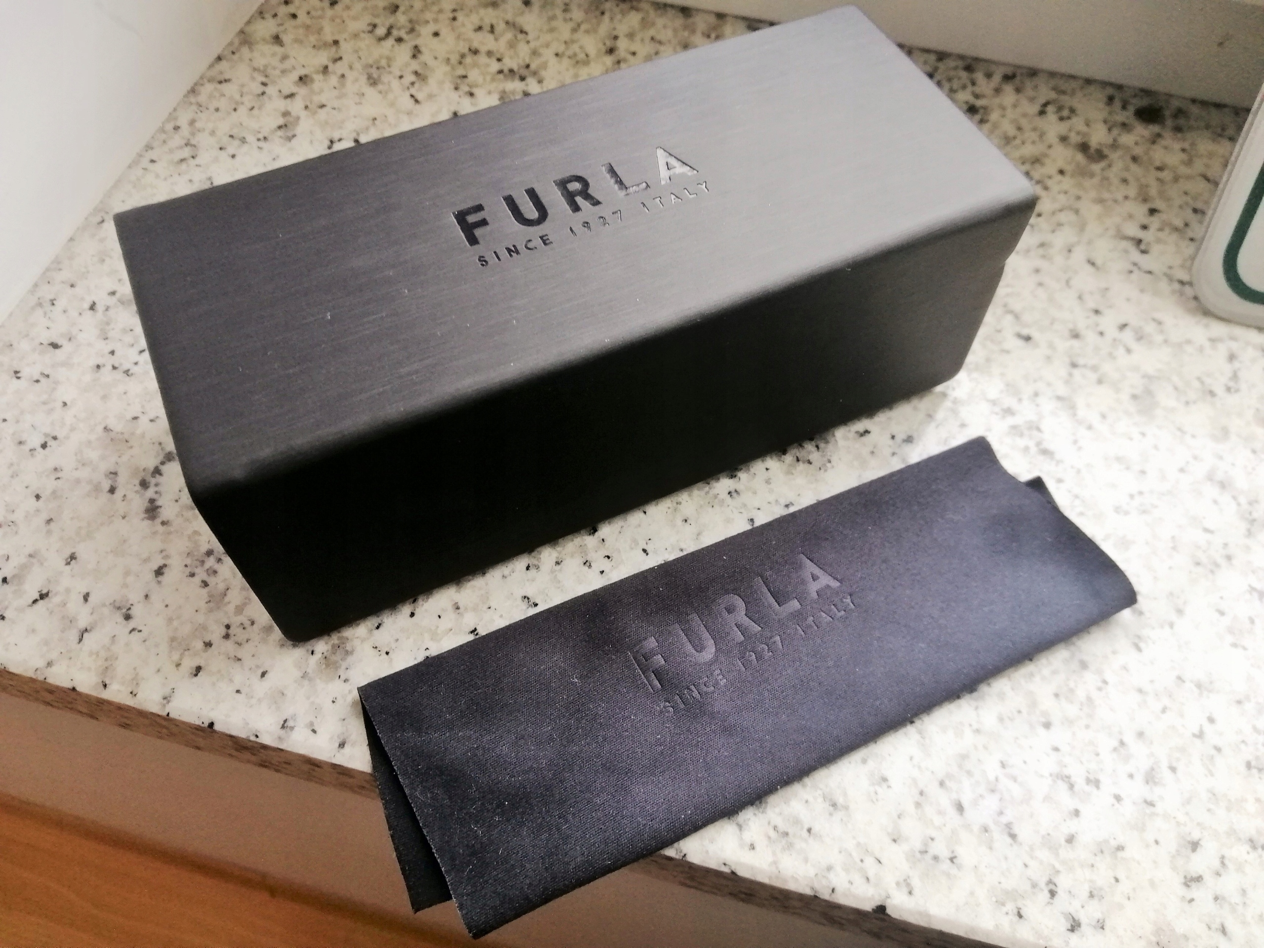Furla Case Gule {new} darček !!!!!!!