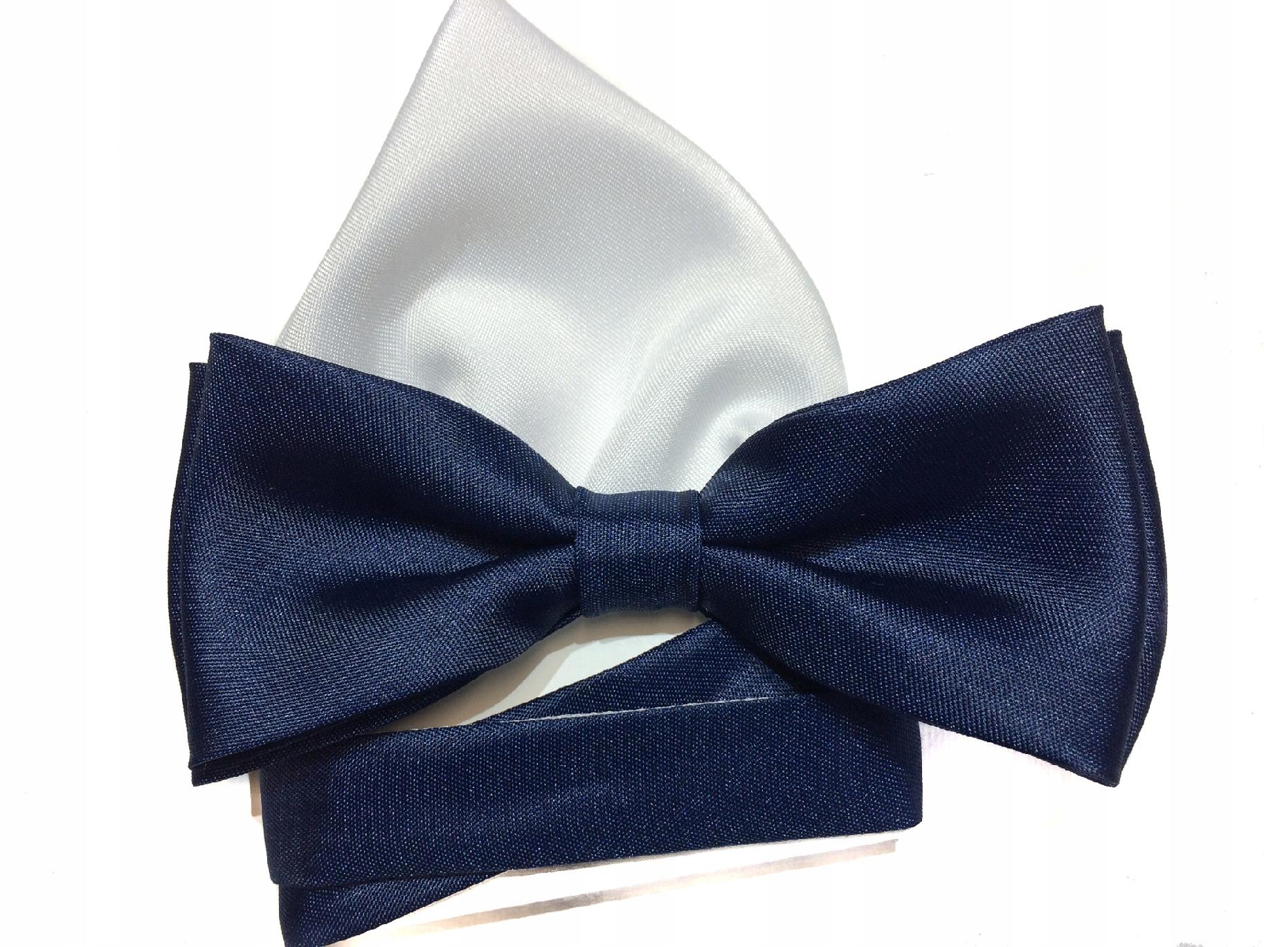 CGM Navy Blue Bow kravata: 64 matná biela, hnedá, čierna, červená, ecru, fialová, námornícka modrá, meď, modrá, oranžová, ružová, šedá, viacnásobná, zelená, žltá, žltá