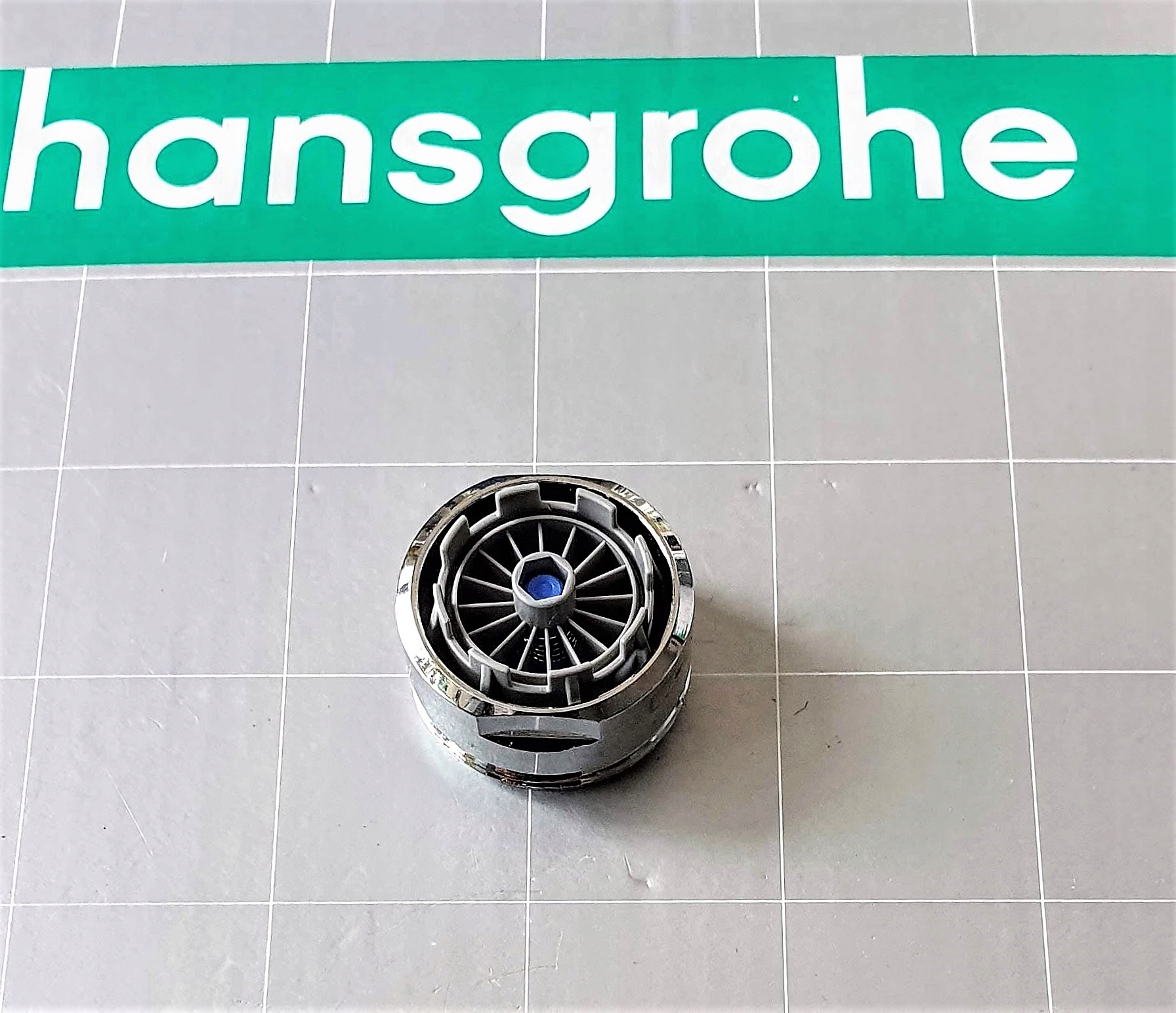 Hansgrohe nákup m24x1-do netopiera. nízky 940330