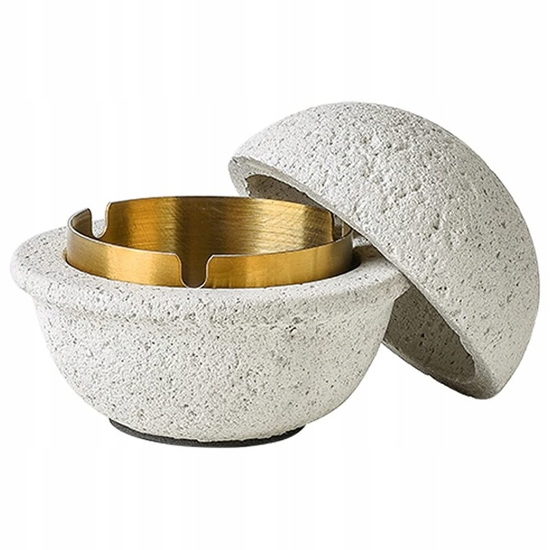 Kreatívny salón Ashtray Ins Wiror House s krytom