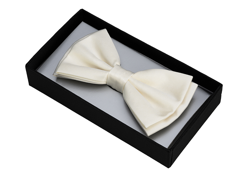 Greg Mu25 Ecru Bow