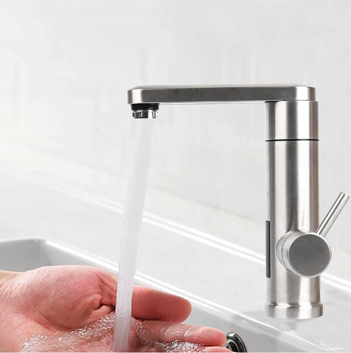 Okamžite zahriate elektrický kohútik horúcej vody