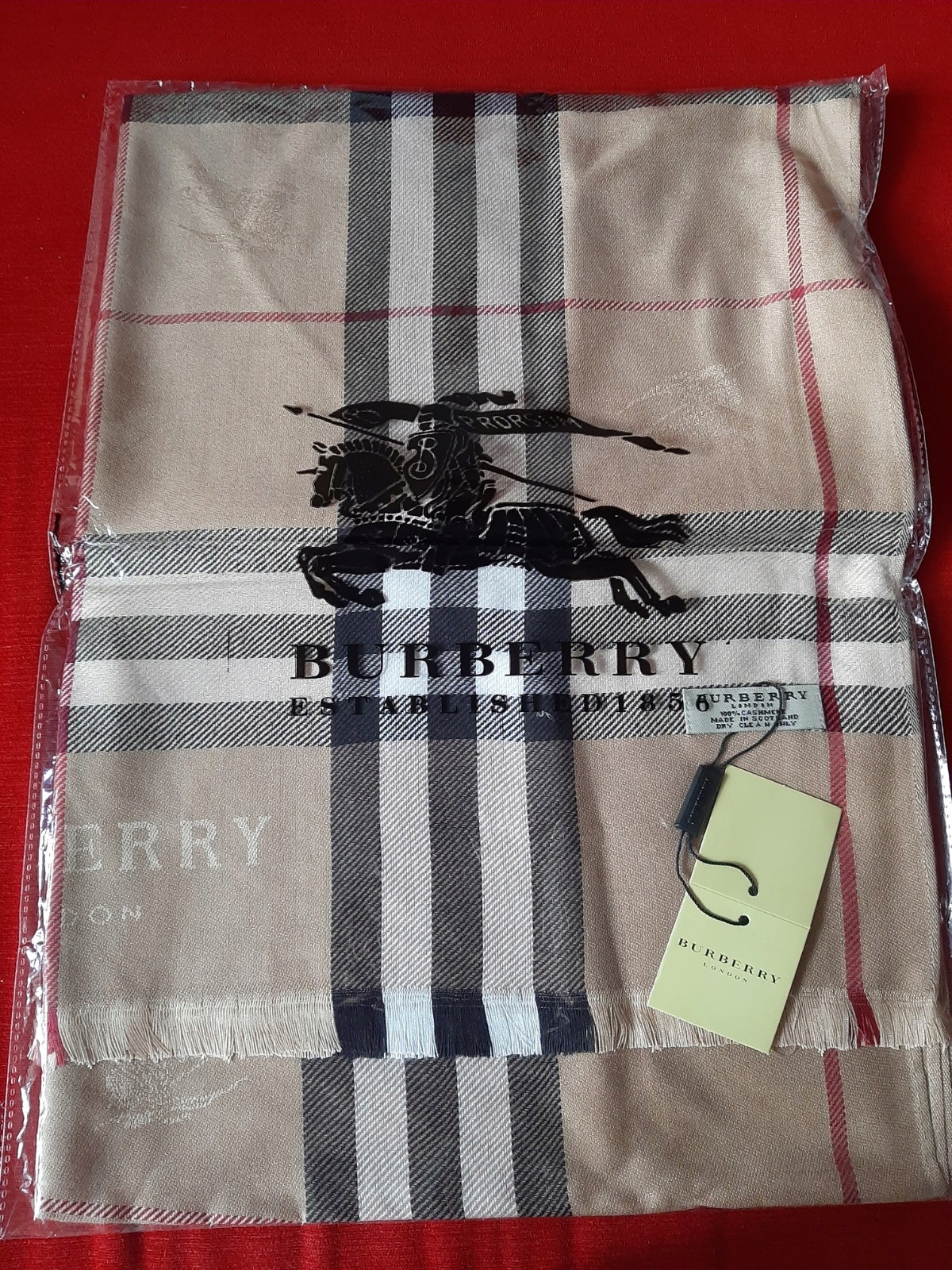 Šatka, sál - Karamel burberry