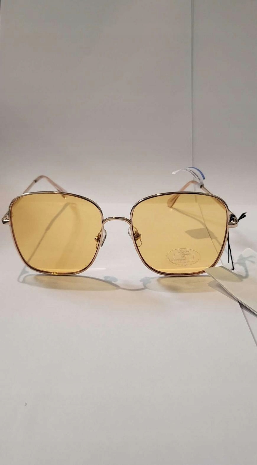 Slnečné okuliare Urban Outfitters Pilot (Aviators) - ženský produkt
