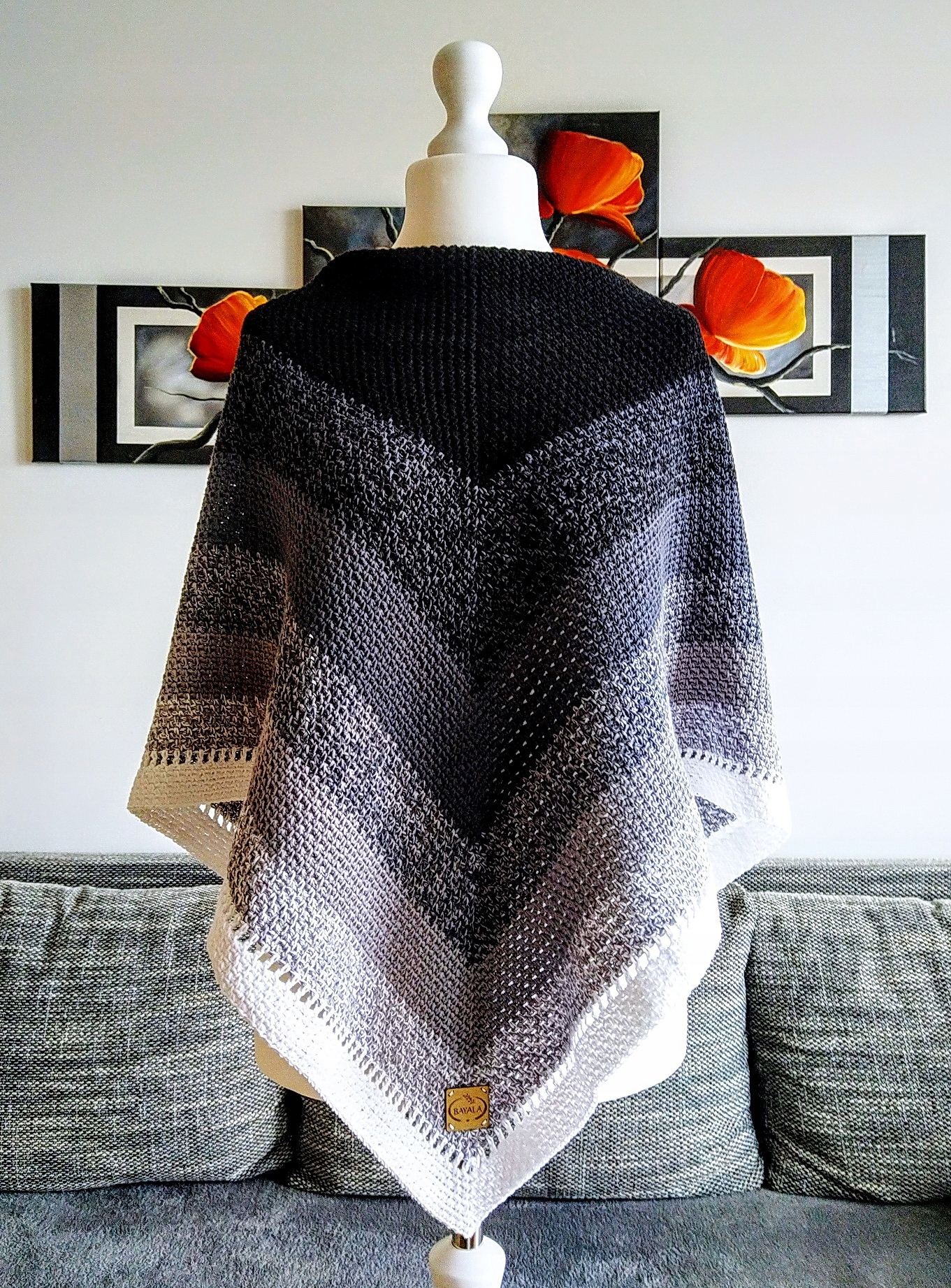 Šatka - BAYALA'S SACKSCARF AURCAMN/ZIMNÁ COSTALA BIELA Biela, čierna, šedá