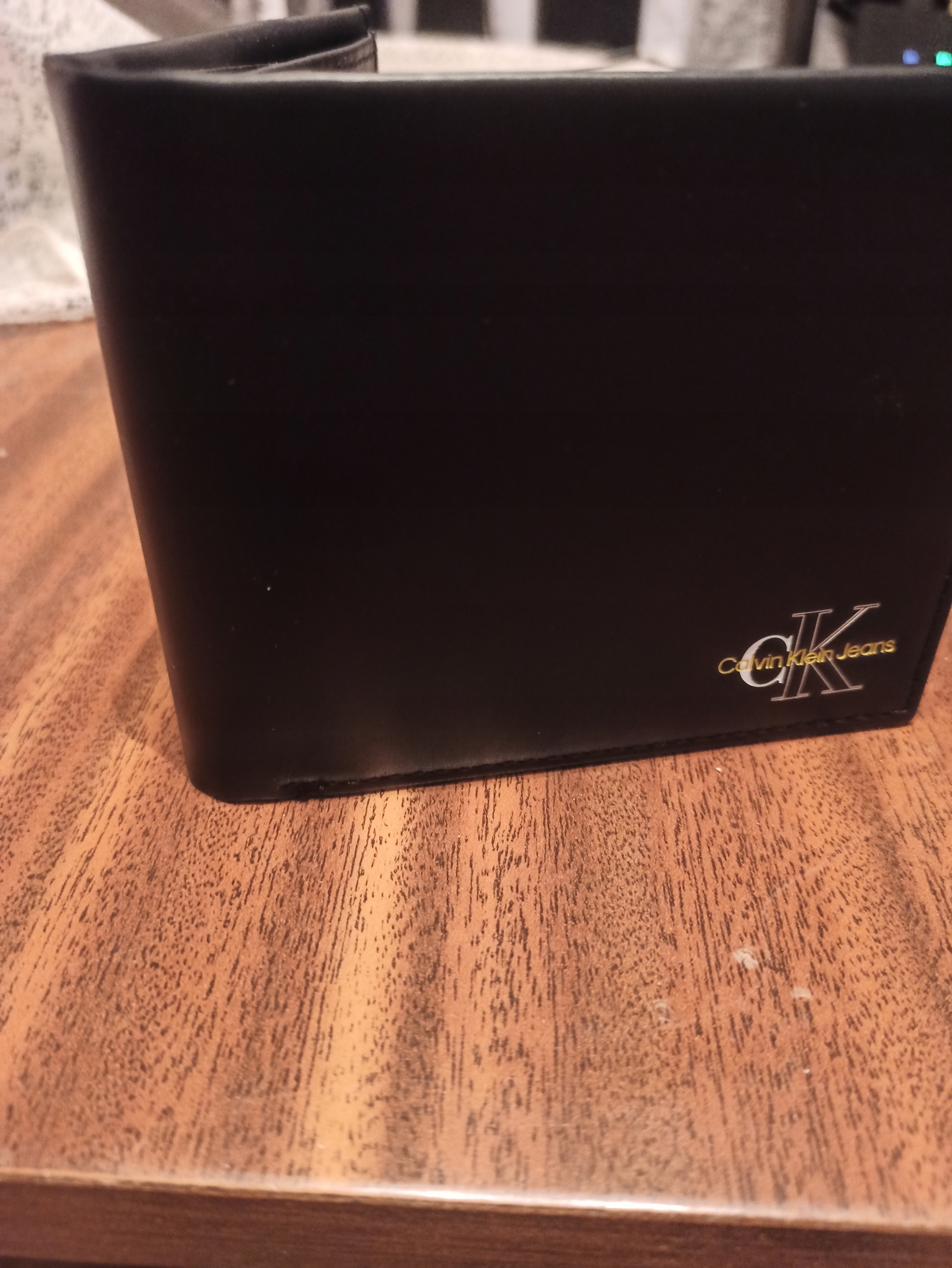 Peňaženka - Calvin Klein Peňaženka Prírodná koža Čierna Black Trojtieový Bifold - pánsky produkt