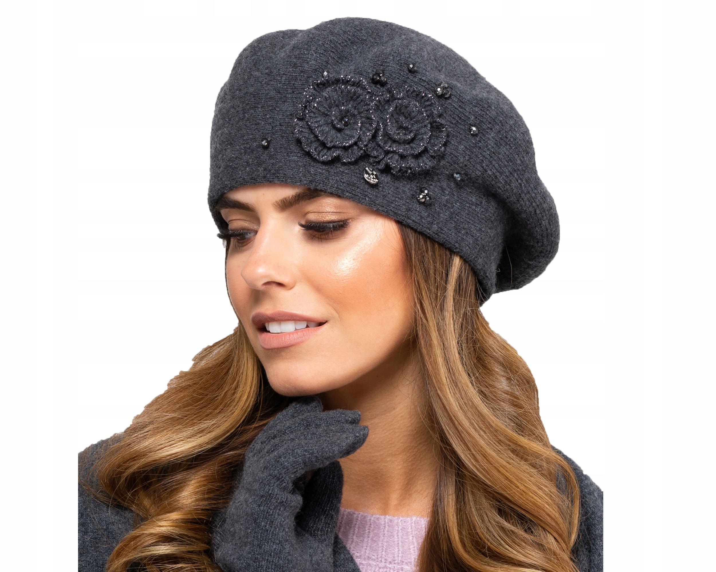 Beret Kamea Gray. Univerzálna vlna